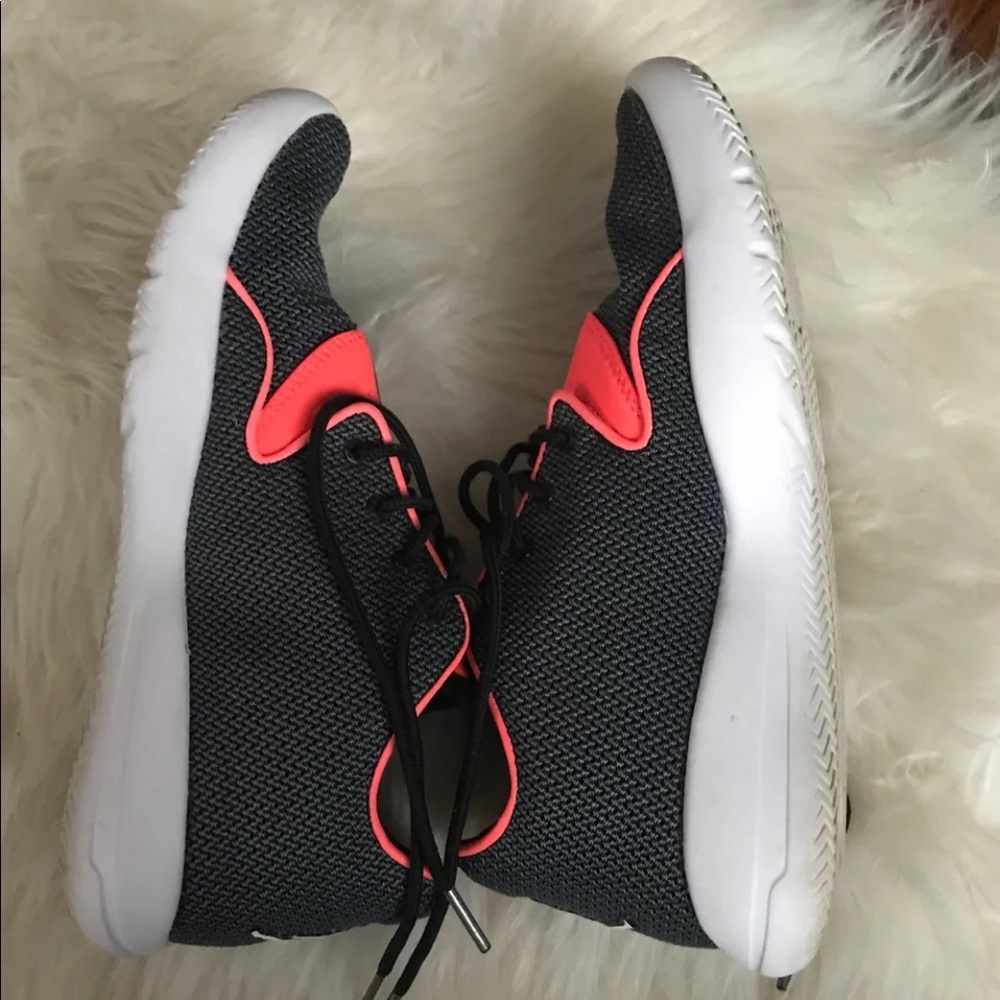 Shoes - Picture 8 of 8